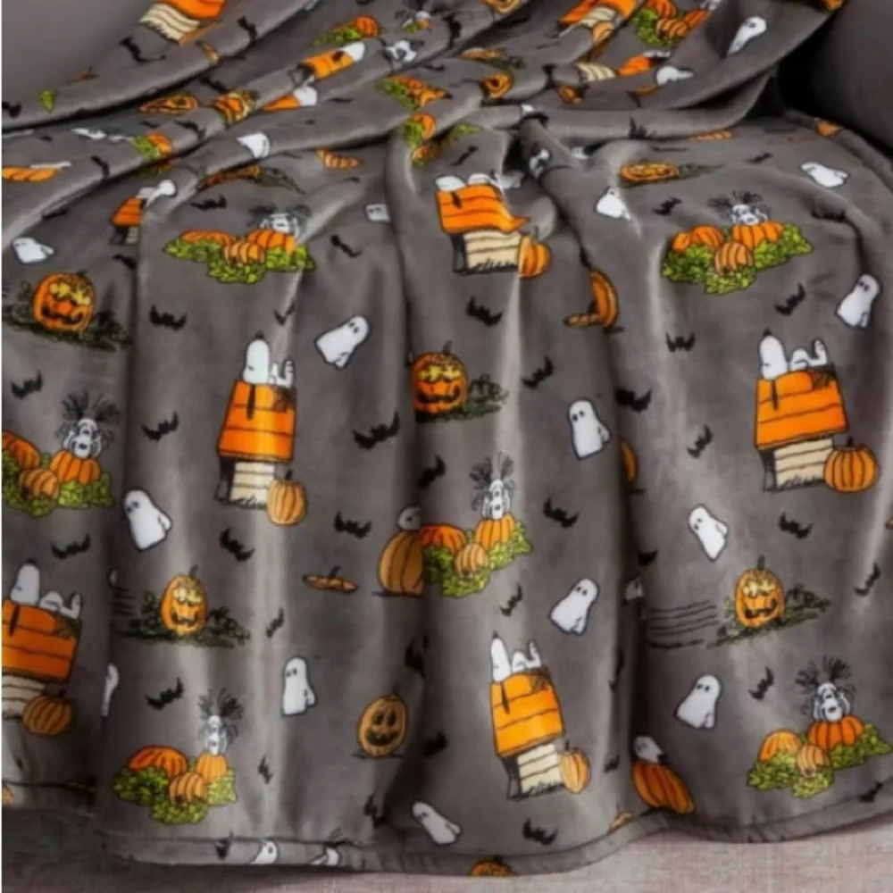 NWT-BERKSHIRE- Peanuts- Snoopy- Halloween- Gray VelvetSoft Blanket 55x70 👻🎃🦇